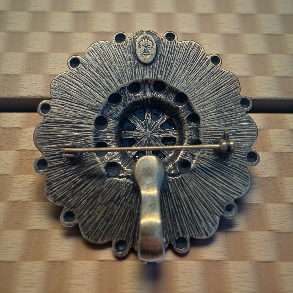Signed Premier Black & Gold Statement Brooch/Necklace w Pin/Magnetic Closure - Picture 7 of 9